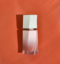 Carregar imagem no visualizador da galeria, Cushion Blusher Liquid Blush