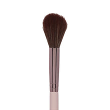 Carregar imagem no visualizador da galeria, PINCEL PARA ILUMINADOR - NINA MAKEUP