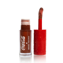 Carregar imagem no visualizador da galeria, Gloss Bruna Tavares Coca Cola Brown Fizz 4,1ml
